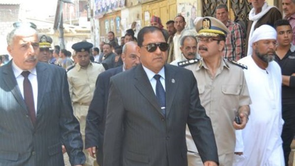 محافظ الغربية ومدير