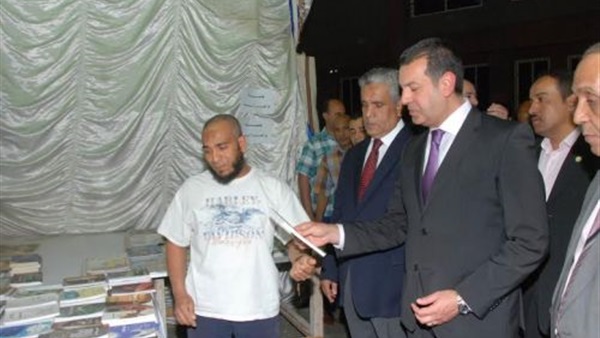 بالفيديو والصور..