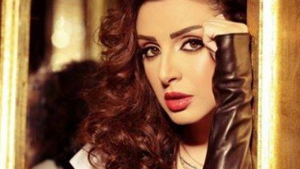الفنانة ”أنغام” في