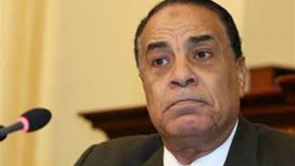 كمال.. حكومة شريف