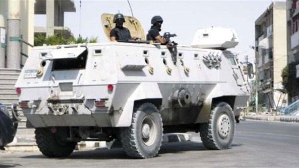 نجاة مدرعة شرطة من