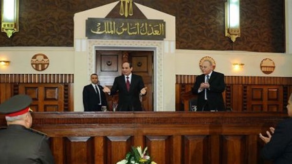 السيسي في دار القضاء
