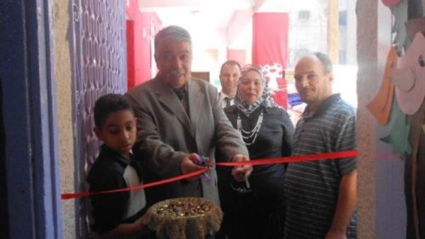 بالصور.. رئيس المعاهد