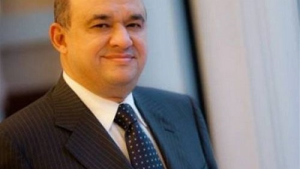 مؤتمر صحفي بدبي لوزير