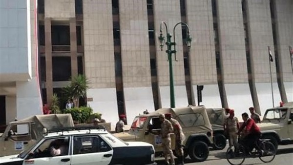 بالصور.. استنفار