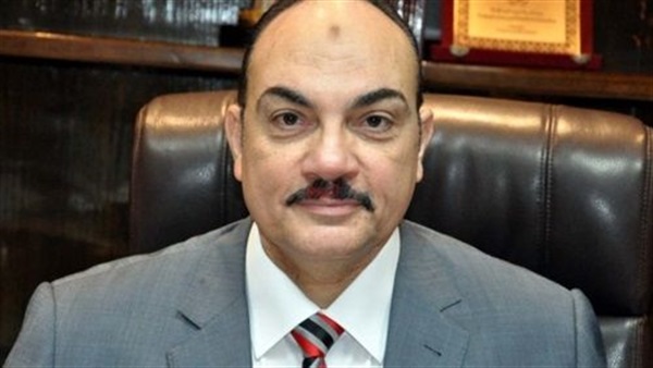 «الحفناوي» يقرر حركة
