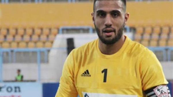 عقود إحتراف للشناوى