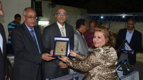 الاسماعيلية تحتفل