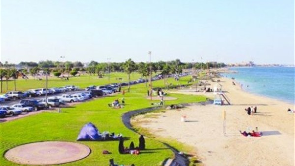 أهالي العريش يتوافدون