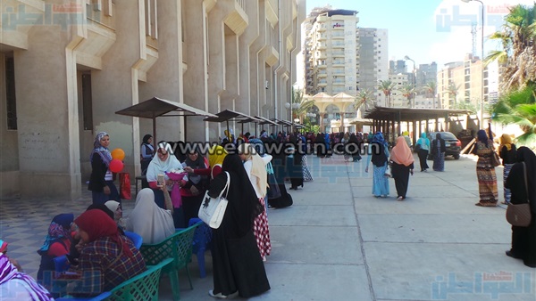 كلية الدراسات الإسلامية