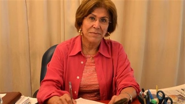 الكاتبة الصحفية فريدة