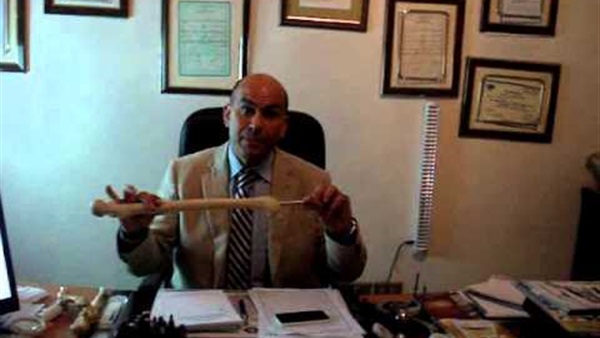 خالد عمارة أستاذ