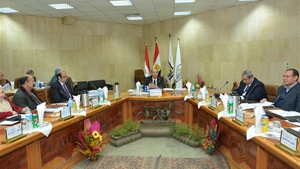 مجلس جامعة أسيوط