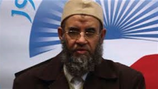 يونس مخيون