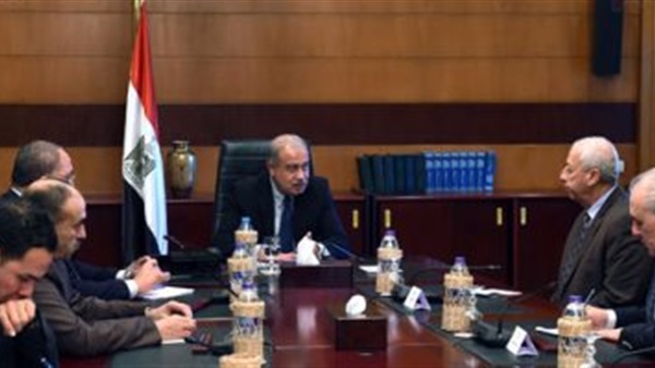 اجتماع لرئيس الوزراء