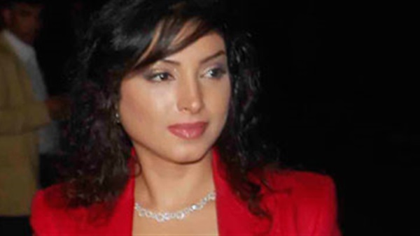 الفنانة روجينا