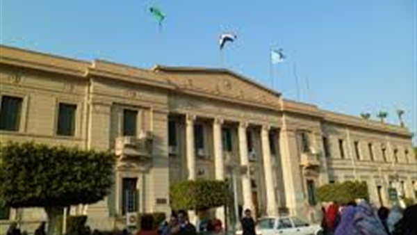 كلية الآداب بجامعة