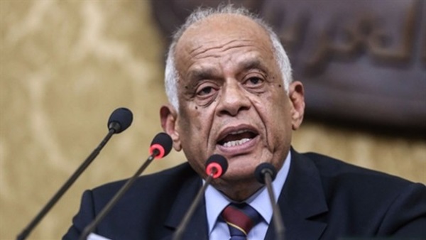 الدكتور على عبد