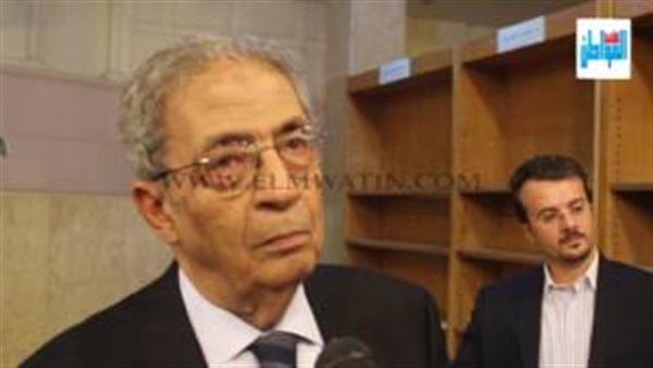 عمرو موسى