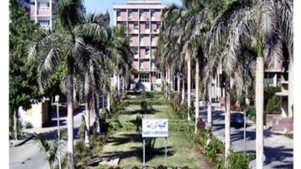 كلية الزراعة بجامعة
