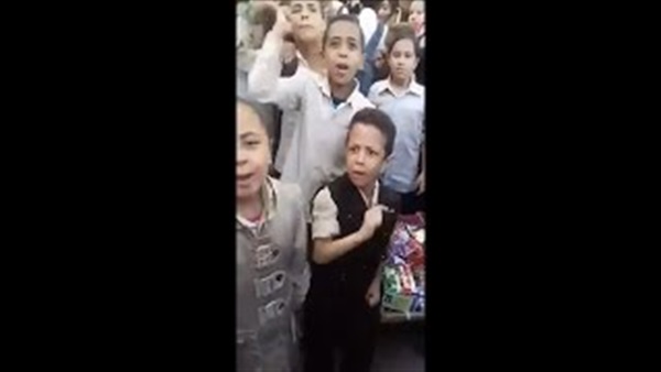 تظاهر تلاميذ مدرسة