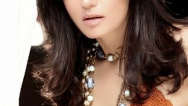 الفنانة غادة عادل