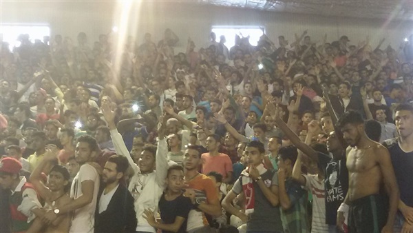 جماهير الزمالك تتجمهر
