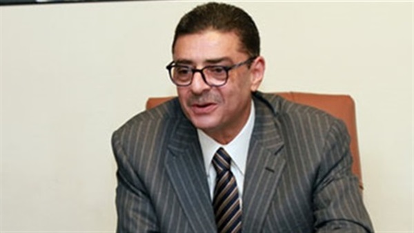محمود طاهر، رئيس
