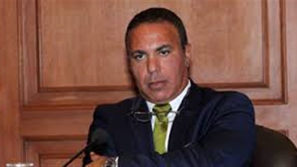 أيمن يونس نجم نادي