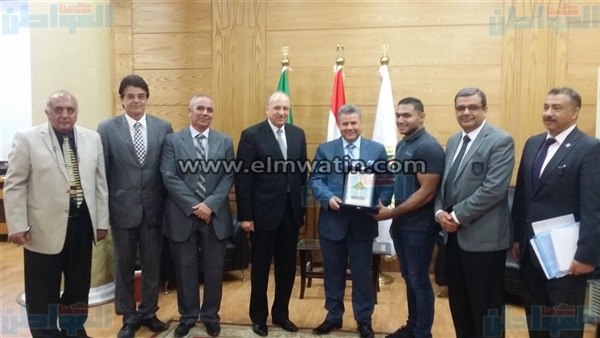 مجلس جامعة بنها في