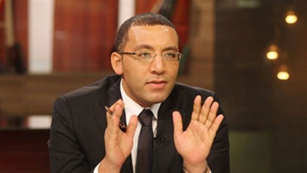 الكاتب الصحفي خالد