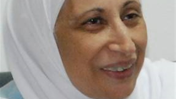 الدكتورة عزة بركات،