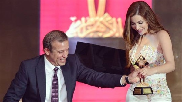 الفنانة الجزائرية