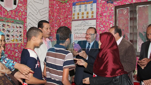 محافظ بني سويف يتفقد