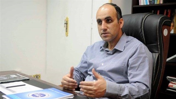 أحمد بان، الباحث