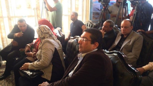وزير النقل يشهد