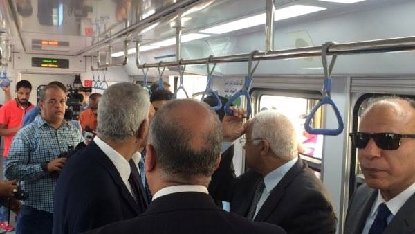  وزير النقل يزور