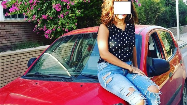 موضة البناطيل المقطعة