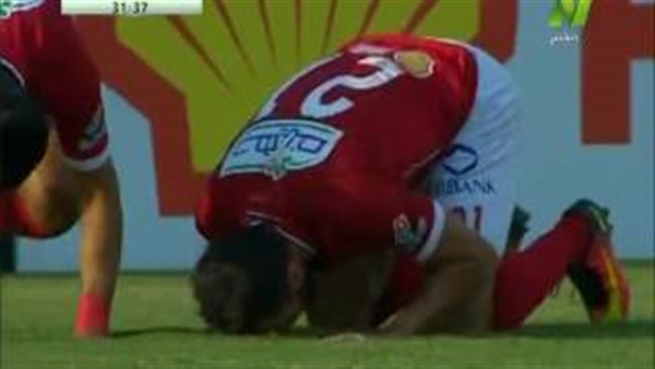 الأهلي يحسم الشوط