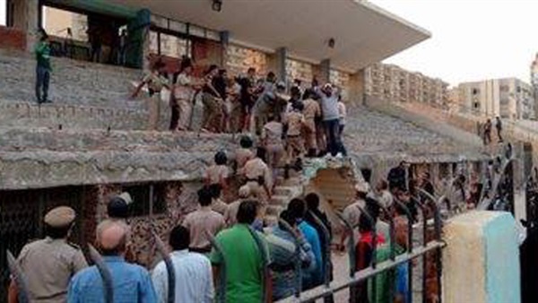 مشجعي نادي غزل المحلة
