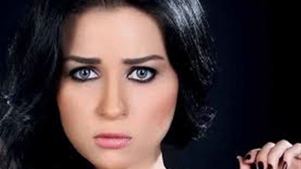 مي عز الدين