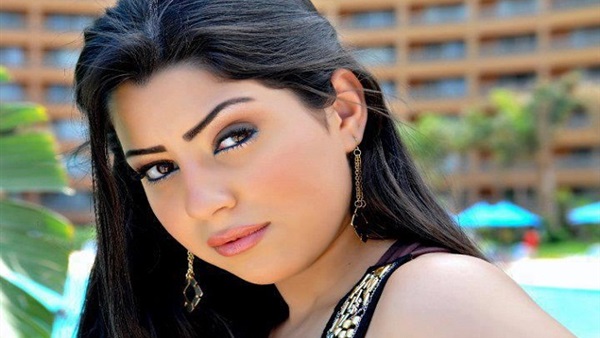الفنانة آيتن عامر