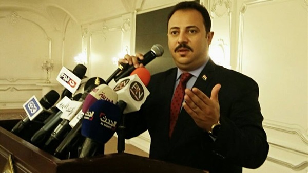 عصام دياب، الأمين