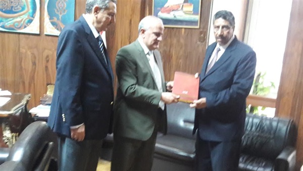 الدكتور إبراهيم عبد