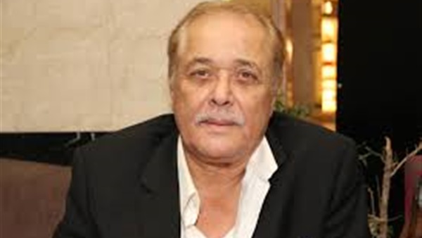الفنان الراحل محمود