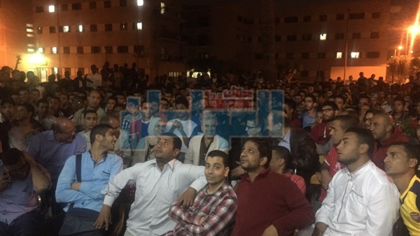 جابر نصار يشاهد مباراة