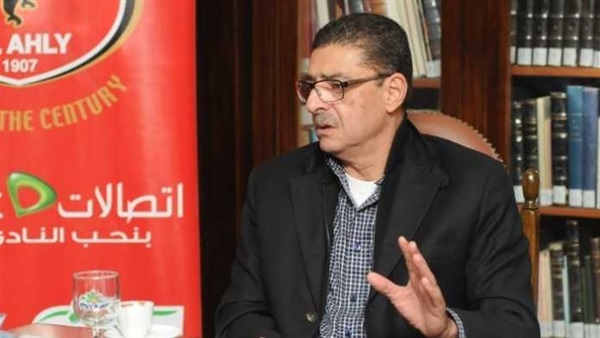 محمود طاهر، رئيس