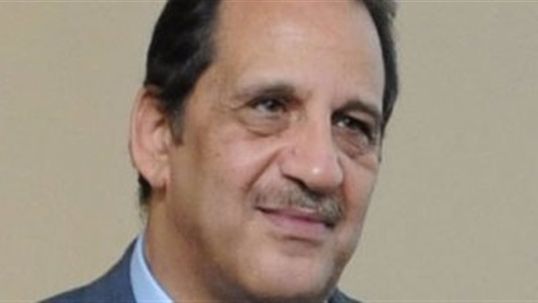 عباس كامل