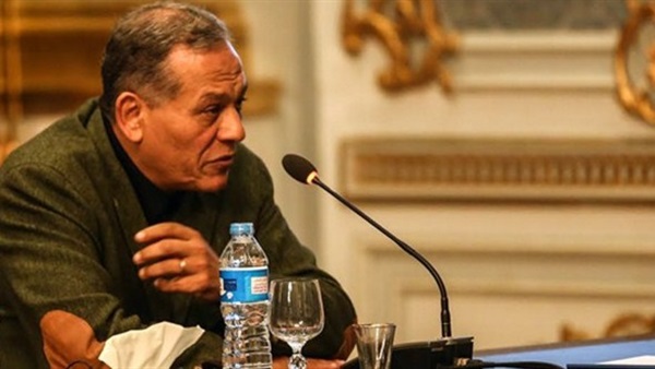 البرلمان يحقق مع