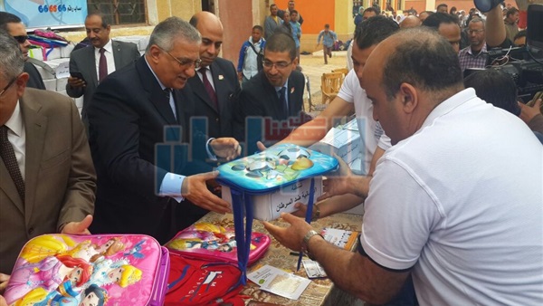 وزير التنمية المحلية